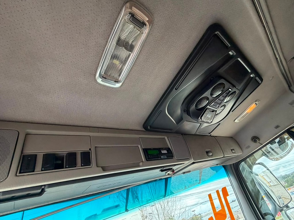 Caminhão VOLVO FH 460 Cavalo Mecânico ANO 2014 de Geração Caminhões e Carretas no Paraná