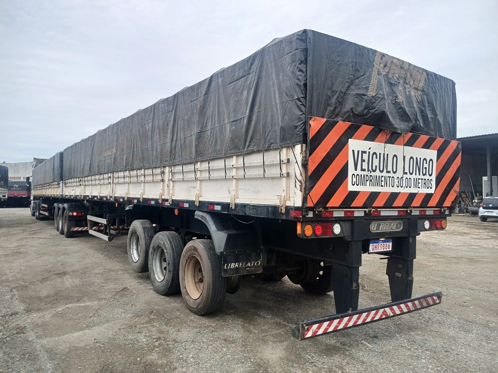 Carreta BITREM 30mt GRANELEIRO Librelato ANO 2015 9 Eixos de Rodocatarina Implementos LTDA na Santa Catarina