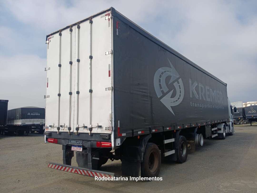 Carreta SEMI-REBOQUE BAU SIDER Librelato ANO 2019 1+1+1 Vanderleia de Rodocatarina Implementos LTDA na Santa Catarina