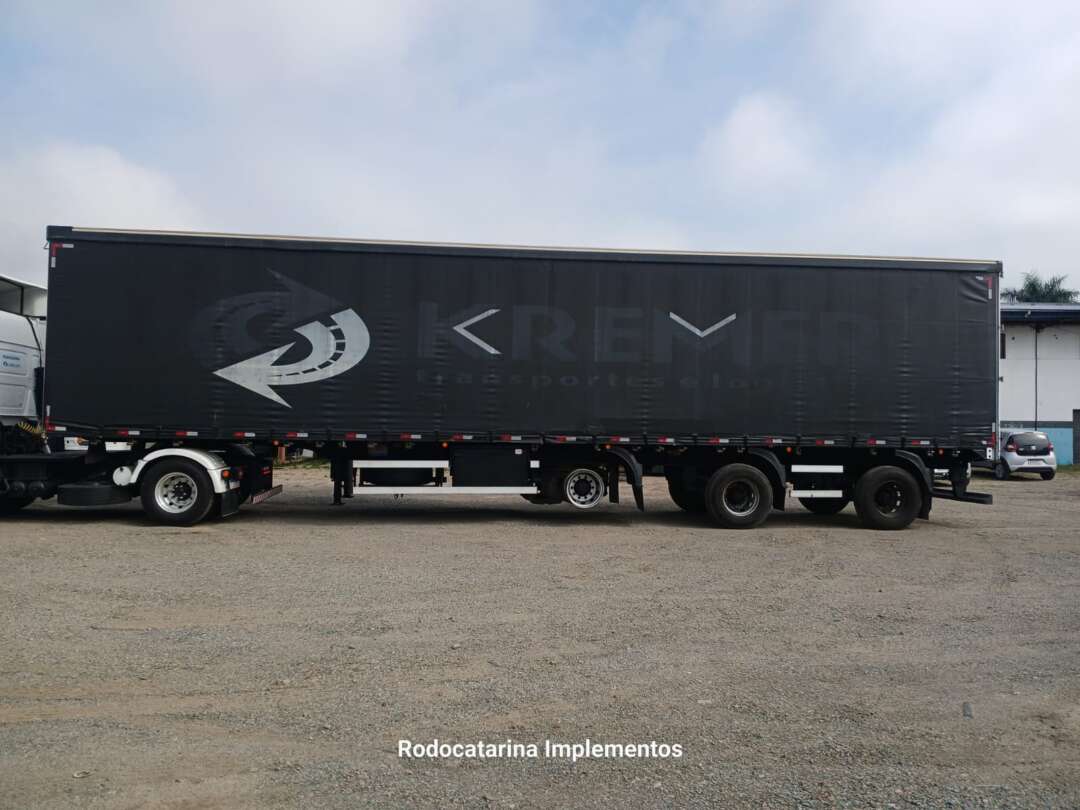 Carreta SEMI-REBOQUE BAU SIDER Librelato ANO 2019 1+1+1 Vanderleia de Rodocatarina Implementos LTDA na Santa Catarina