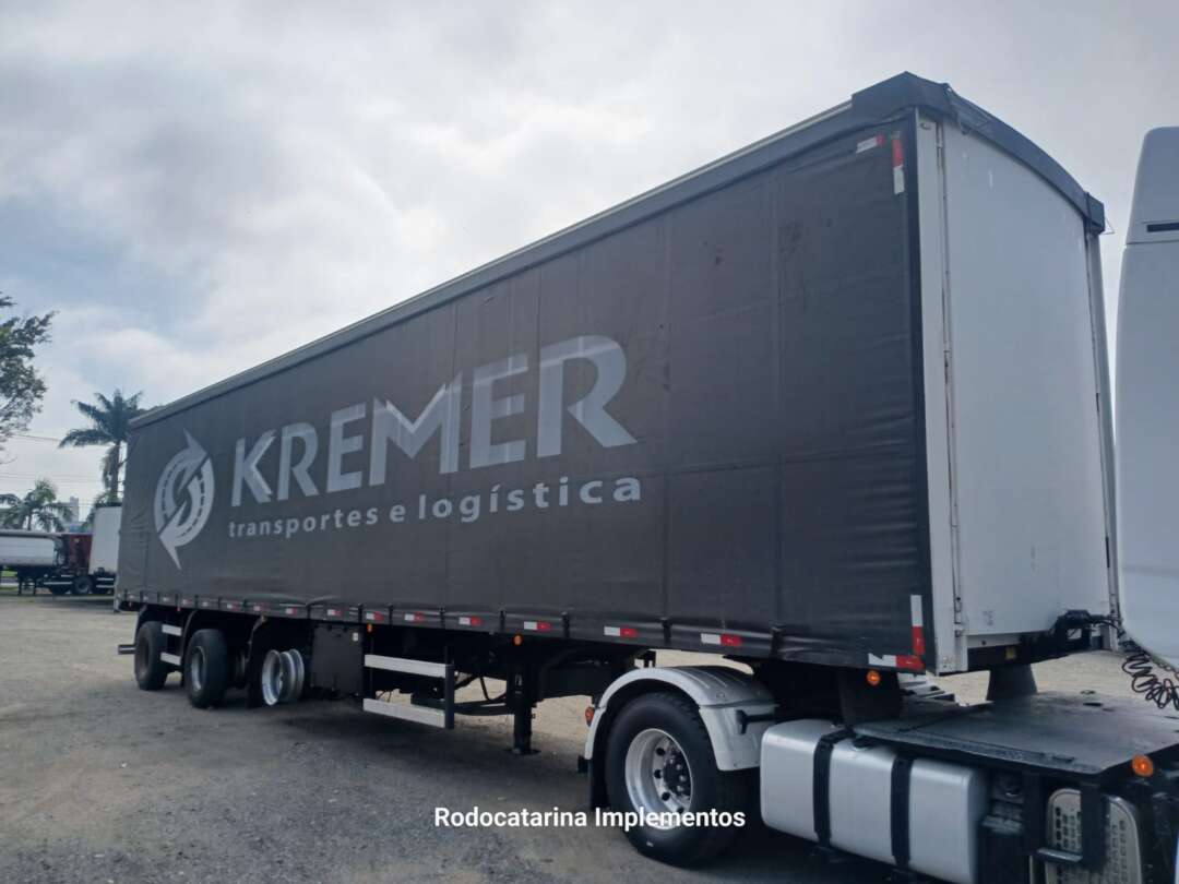 Carreta SEMI-REBOQUE BAU SIDER Librelato ANO 2019 1+1+1 Vanderleia de Rodocatarina Implementos LTDA na Santa Catarina