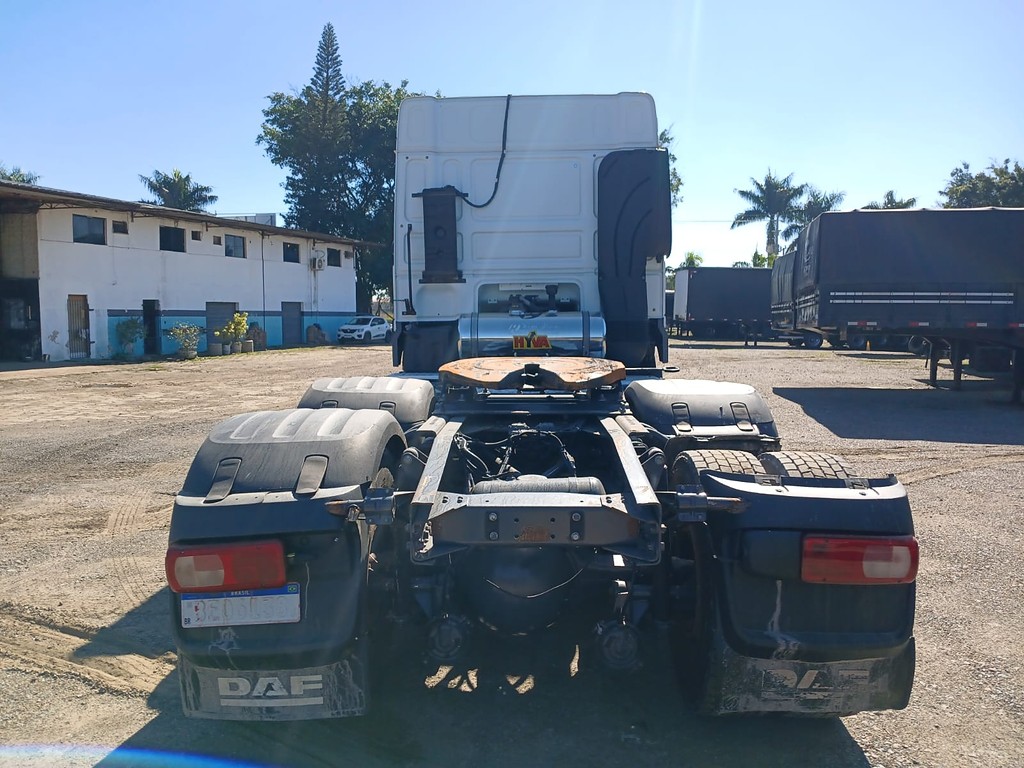 Caminhão DAF XF 530 Cavalo Mecânico ANO 2021 de Rodocatarina Implementos LTDA na Santa Catarina