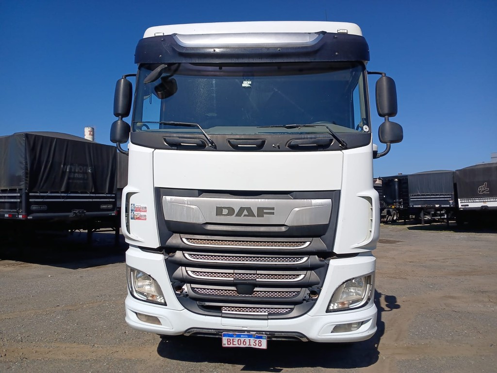 Caminhão DAF XF 530 Cavalo Mecânico ANO 2021 de Rodocatarina Implementos LTDA na Santa Catarina