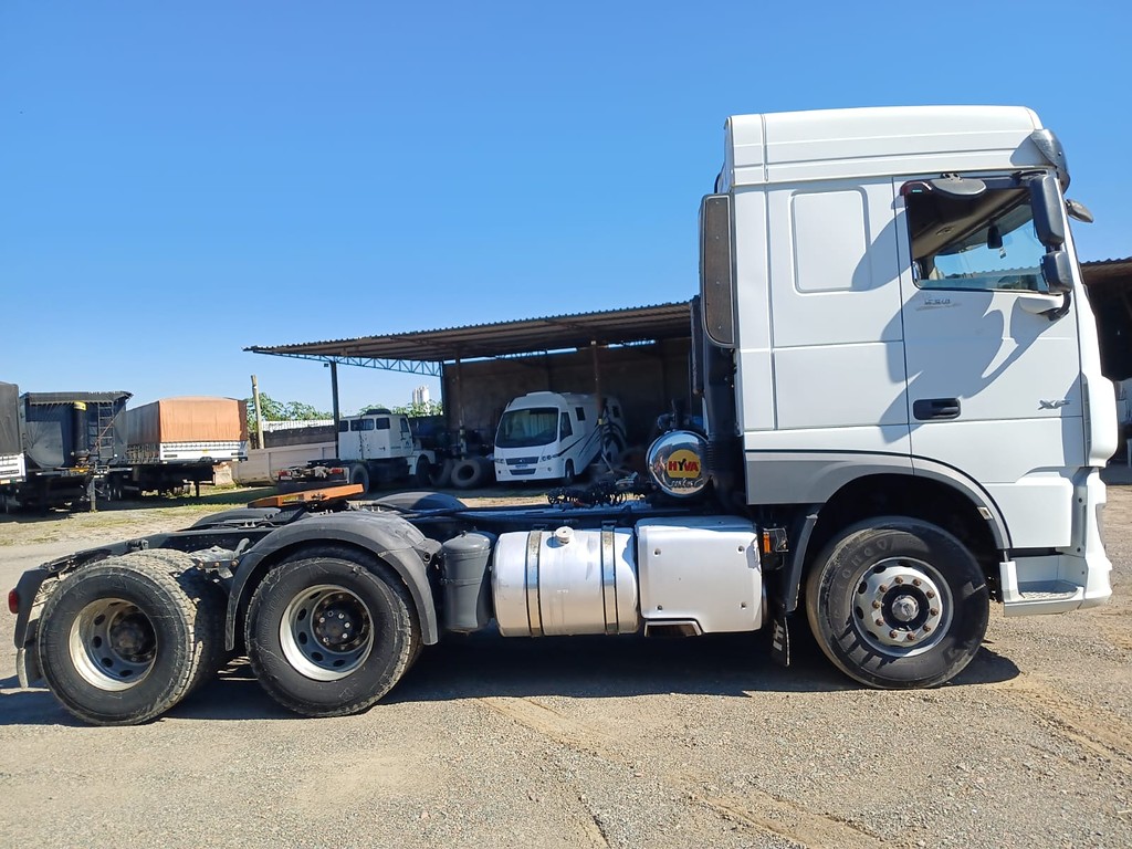 Caminhão DAF XF 530 Cavalo Mecânico ANO 2021 de Rodocatarina Implementos LTDA na Santa Catarina