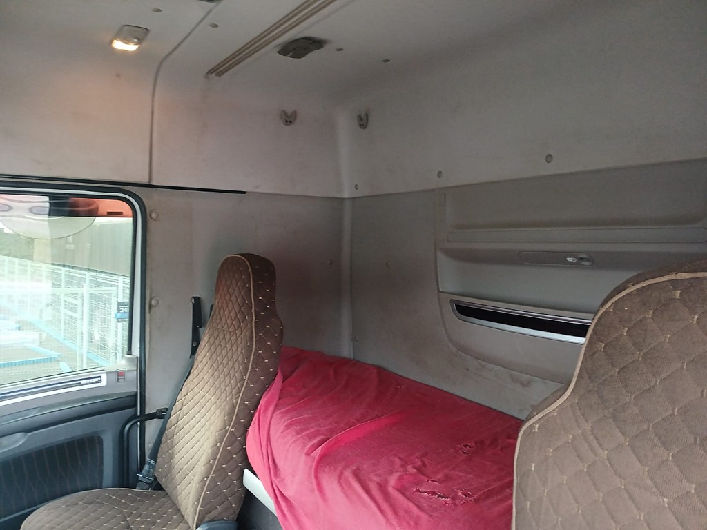 Caminhão DAF XF 530 Cavalo Mecânico ANO 2021 de Rodocatarina Implementos LTDA na Santa Catarina