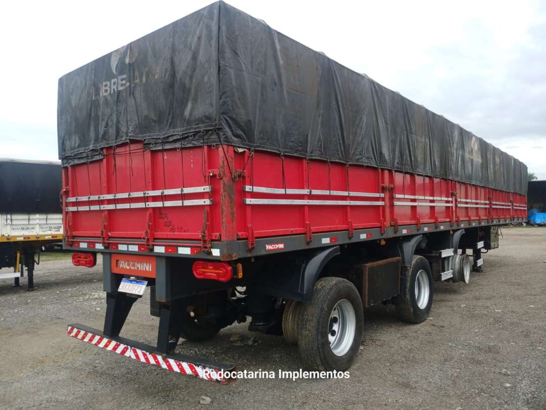 Carreta SEMI-REBOQUE CARGA SECA Facchini ANO 2021 1+1+1 Vanderleia de Rodocatarina Implementos LTDA na Santa Catarina