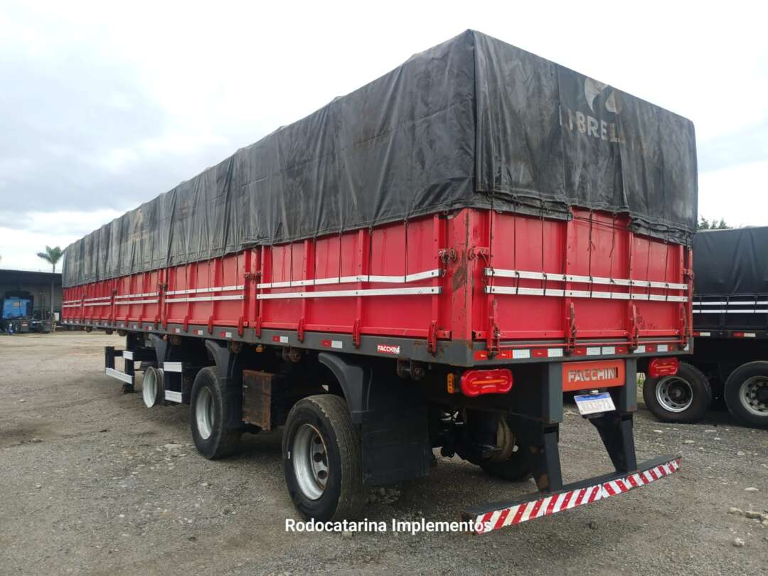 Carreta SEMI-REBOQUE CARGA SECA Facchini ANO 2021 1+1+1 Vanderleia de Rodocatarina Implementos LTDA na Santa Catarina