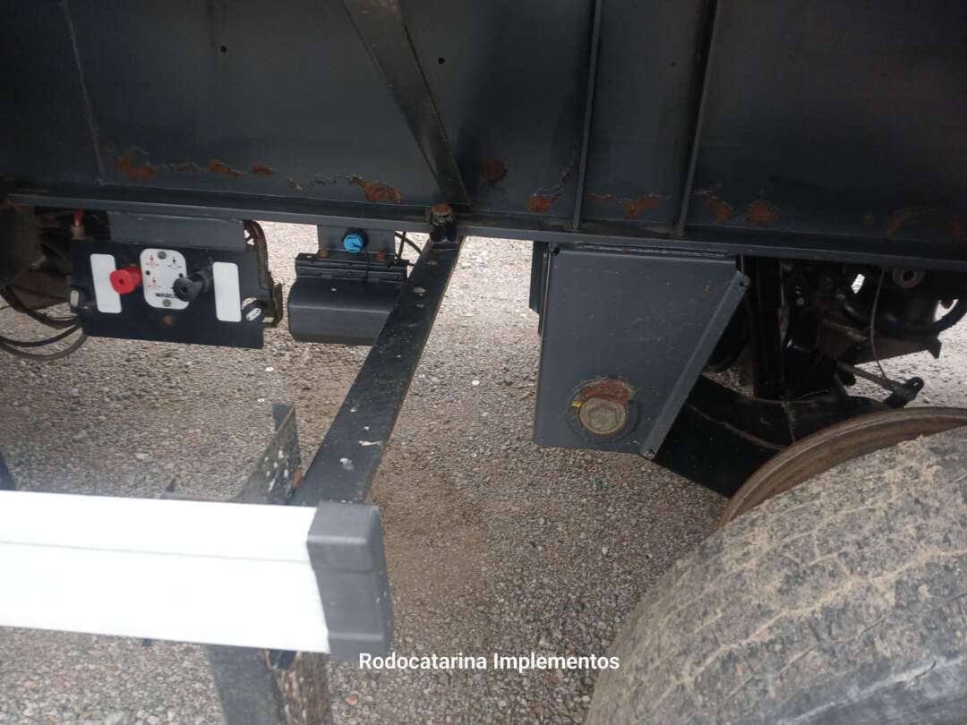 Carreta SEMI-REBOQUE CARGA SECA Facchini ANO 2021 1+1+1 Vanderleia de Rodocatarina Implementos LTDA na Santa Catarina
