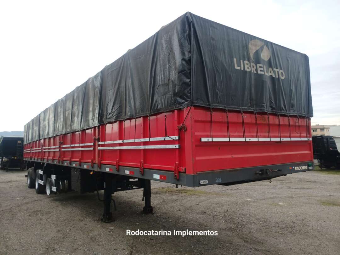 Carreta SEMI-REBOQUE CARGA SECA Facchini ANO 2021 1+1+1 Vanderleia de Rodocatarina Implementos LTDA na Santa Catarina