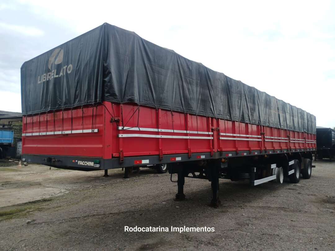 Carreta SEMI-REBOQUE CARGA SECA Facchini ANO 2021 1+1+1 Vanderleia de Rodocatarina Implementos LTDA na Santa Catarina