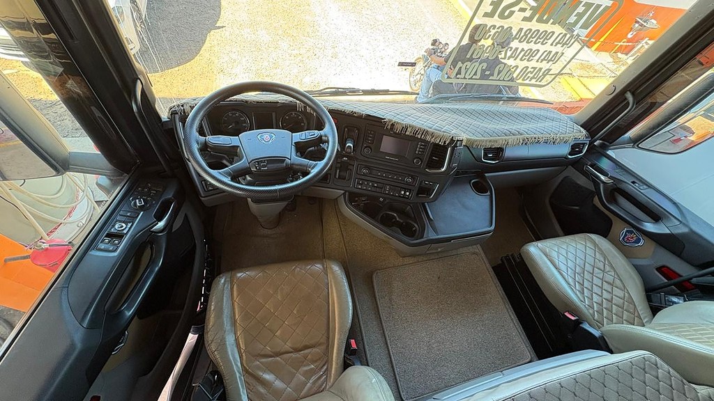 Caminhão SCANIA 450 Cavalo Mecânico ANO 2021 de Art Transportes Rodoviários LTDA no Paraná