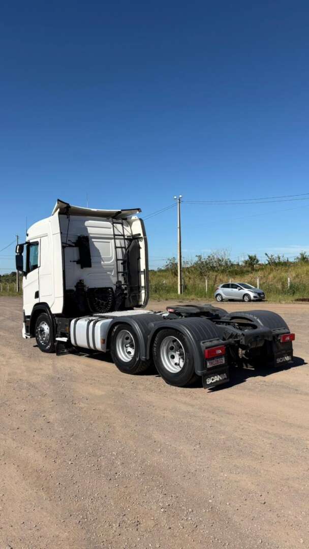 Caminhão SCANIA 450 Cavalo Mecânico ANO 2021 de Art Transportes Rodoviários LTDA no Paraná