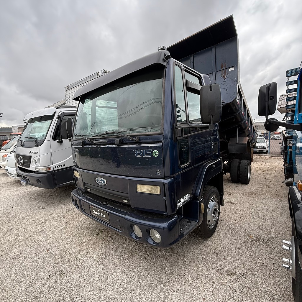Caminhão FORD CARGO 815 Caçamba Basculante ANO 2010 de Sizanoski Caminhões no Paraná