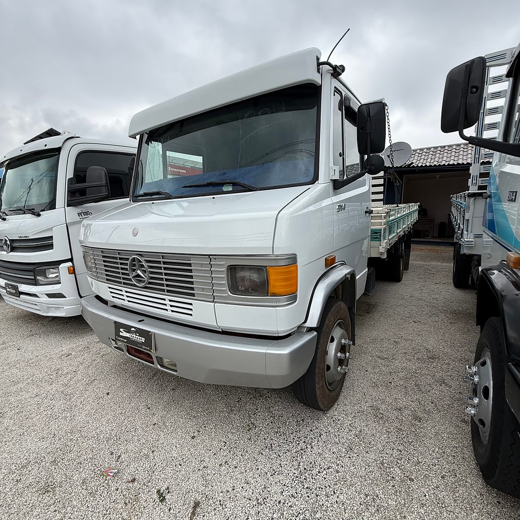 Caminhão MERCEDES BENZ MB 914 Carroceria ANO 1994 de Sizanoski Caminhões no Paraná