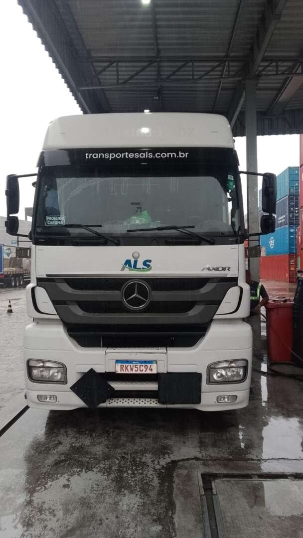 Caminhão MERCEDES BENZ MB 2536 Cavalo Mecânico ANO 2021 de ALS Transportes na Santa Catarina