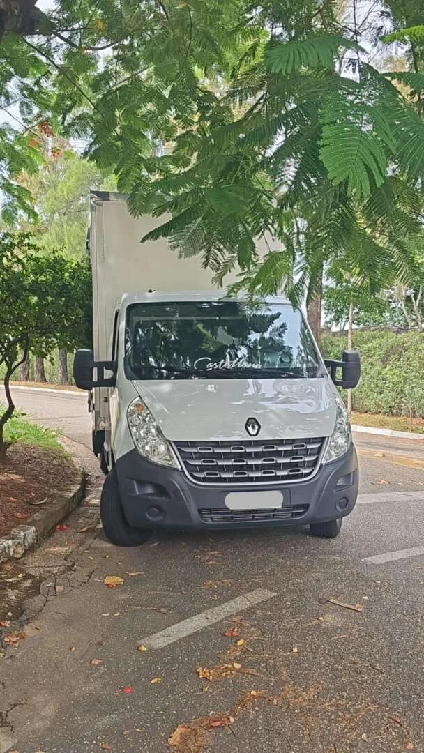 Caminhão RENAULT MASTER H1 L2 Baú Furgão ANO 2022 de Ulisses Nunes em São Paulo