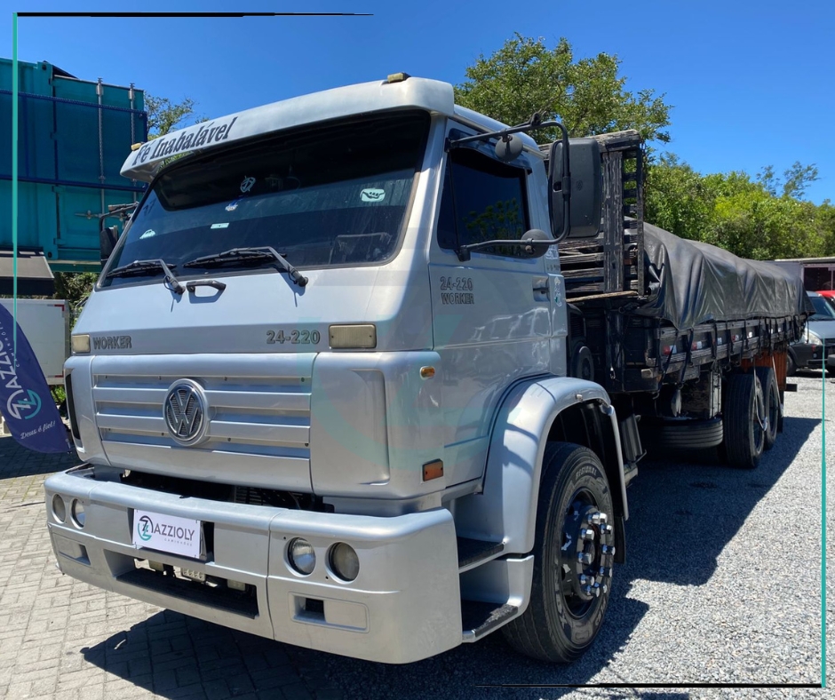 Caminhão VOLKSWAGEN VW 24220 Grade Baixa ANO 2008 de Azzioly Caminhões em São Paulo