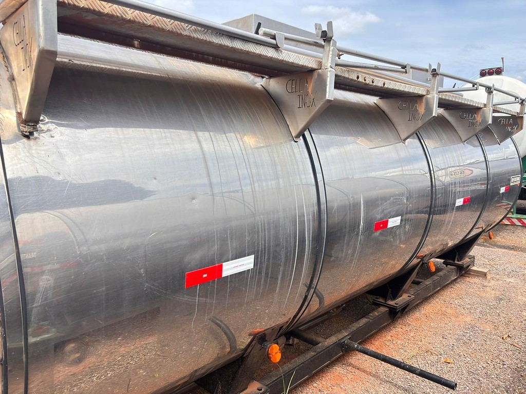 Carreta IMPLEMENTO CAMINHÃO CARROCERIA Outros ANO 2014 1 Eixo de 13 Caminhões em São Paulo