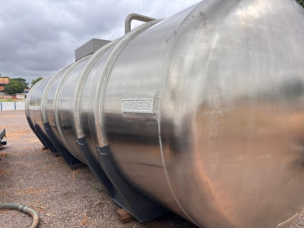 Carreta BITREM TANQUE INOX Randon ANO 2010 1 Eixo de 13 Caminhões em São Paulo